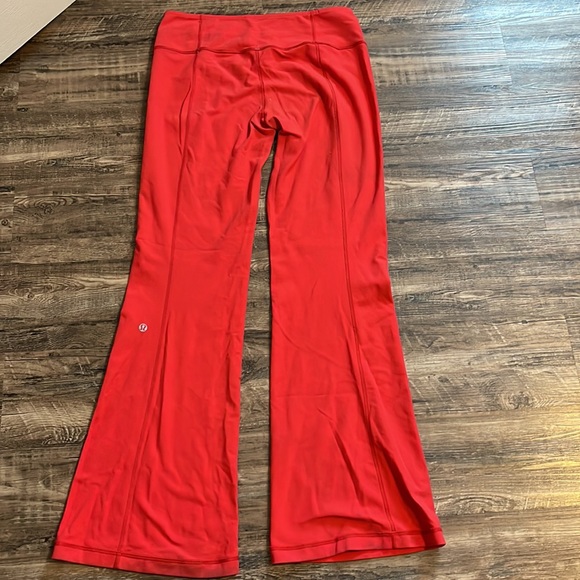 Lululemon Reversible Groove Pant - Picture 4 of 7